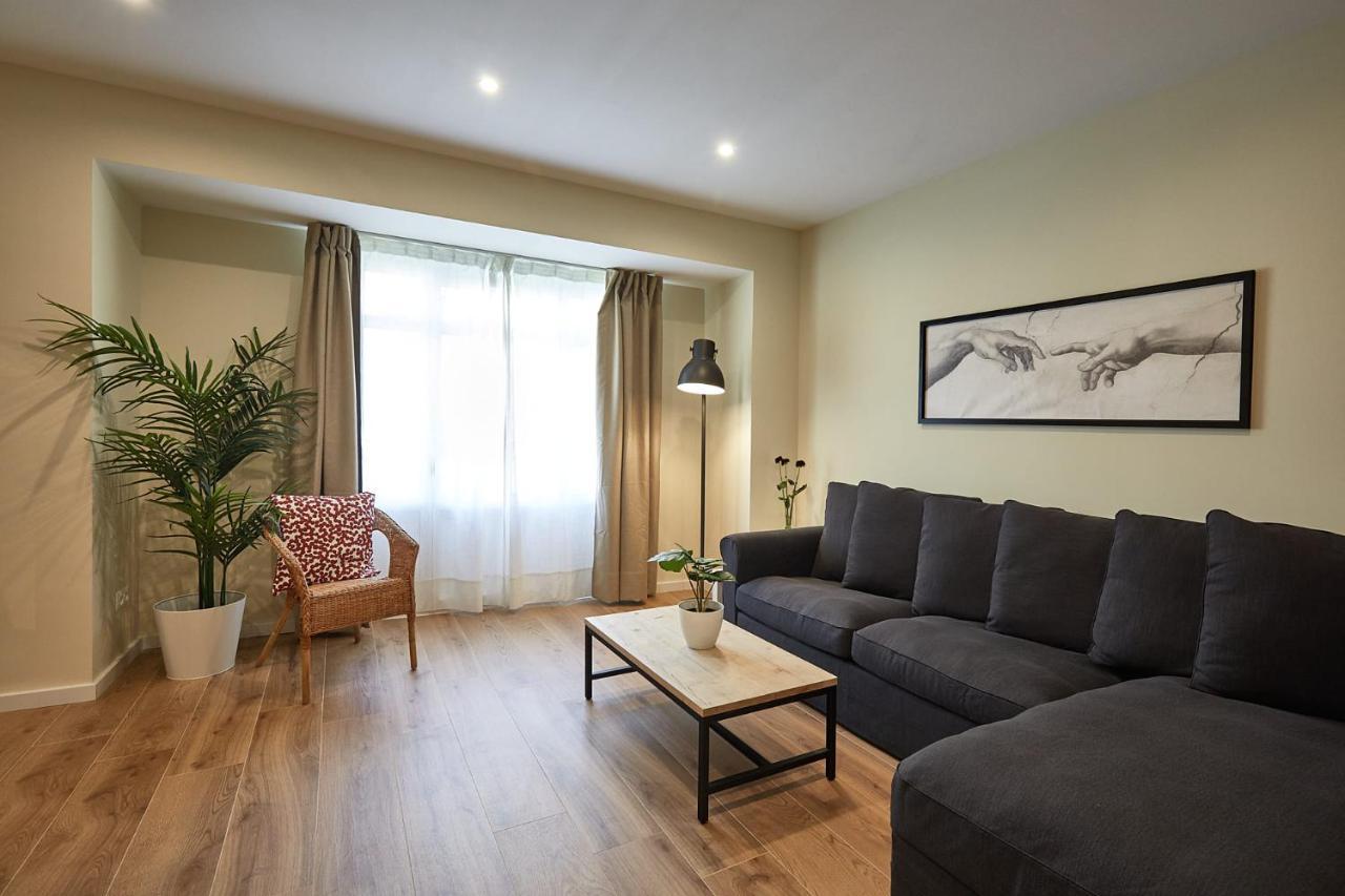 Bbarcelona Sagrada Familia Flats Apartment Luaran gambar